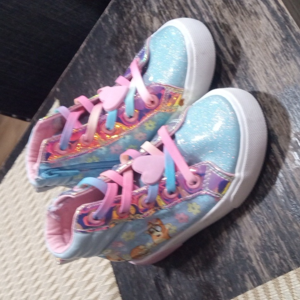 Bluey size 11 high tops lightly worn